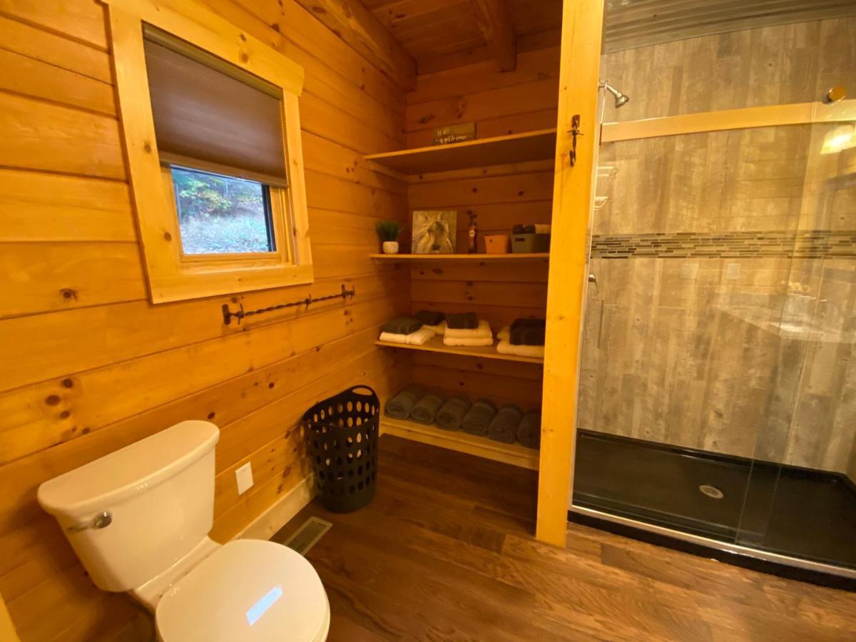 Pine Creek Cabins & Camping Resort South Bloomingville Exteriör bild