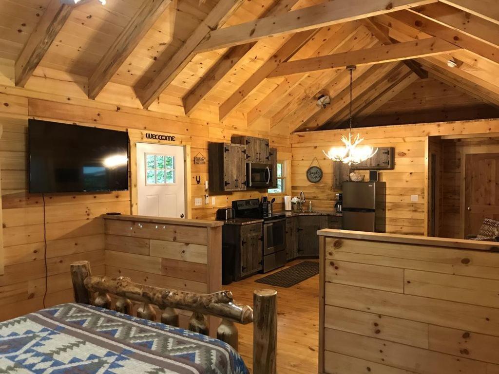 Pine Creek Cabins & Camping Resort South Bloomingville Exteriör bild