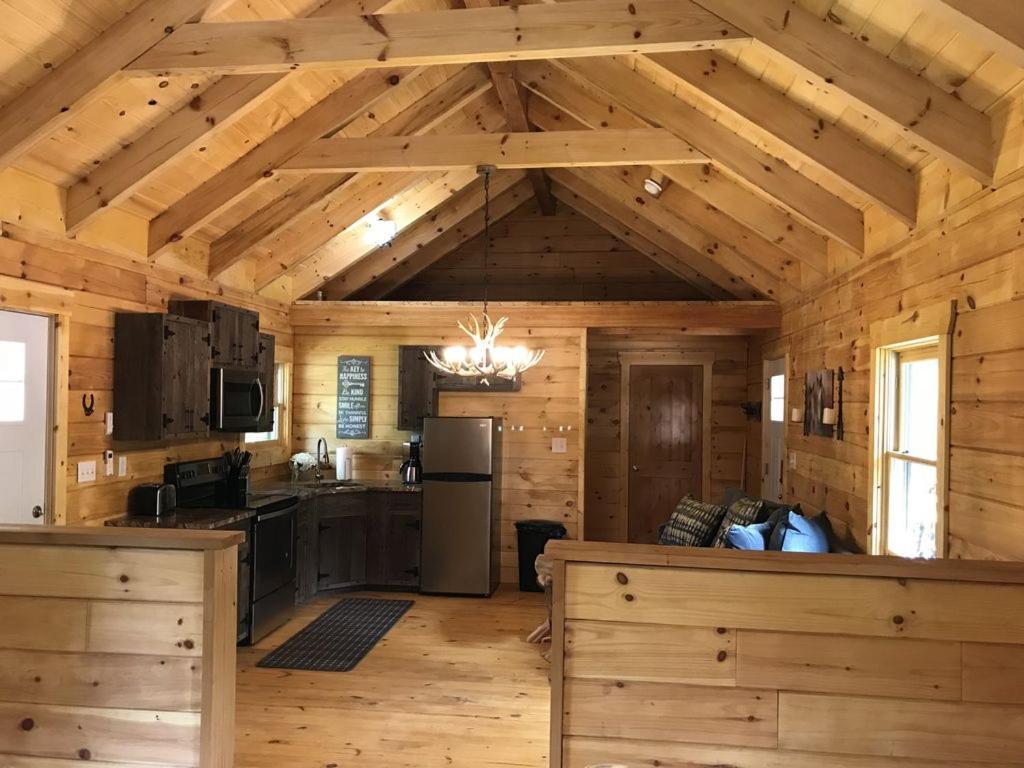 Pine Creek Cabins & Camping Resort South Bloomingville Exteriör bild