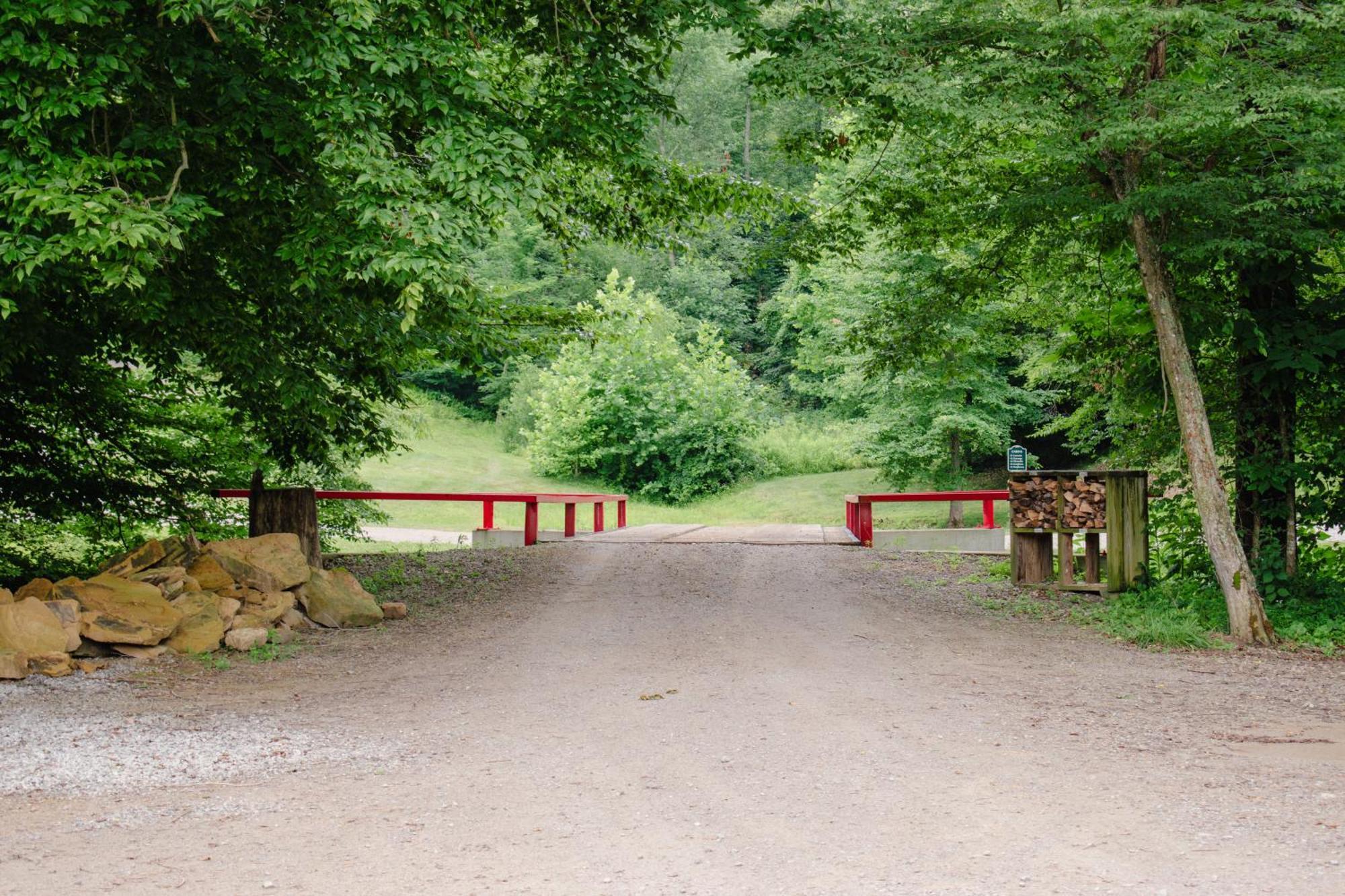Pine Creek Cabins & Camping Resort South Bloomingville Exteriör bild