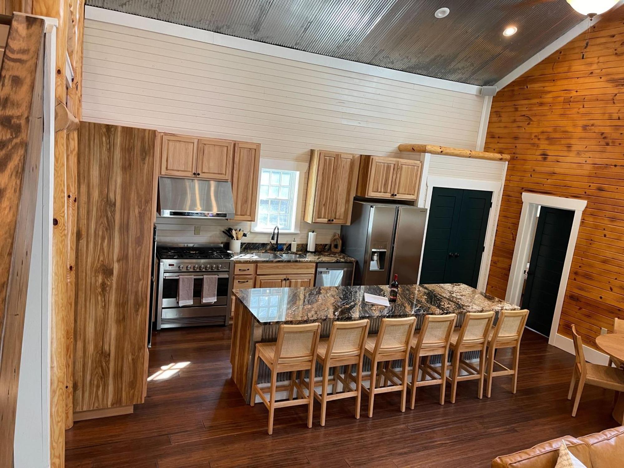 Pine Creek Cabins & Camping Resort South Bloomingville Exteriör bild